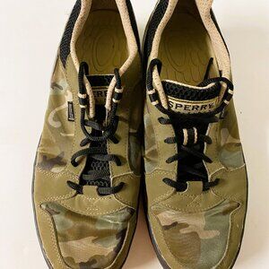 mens Sperry camo shoes size 10 0216325